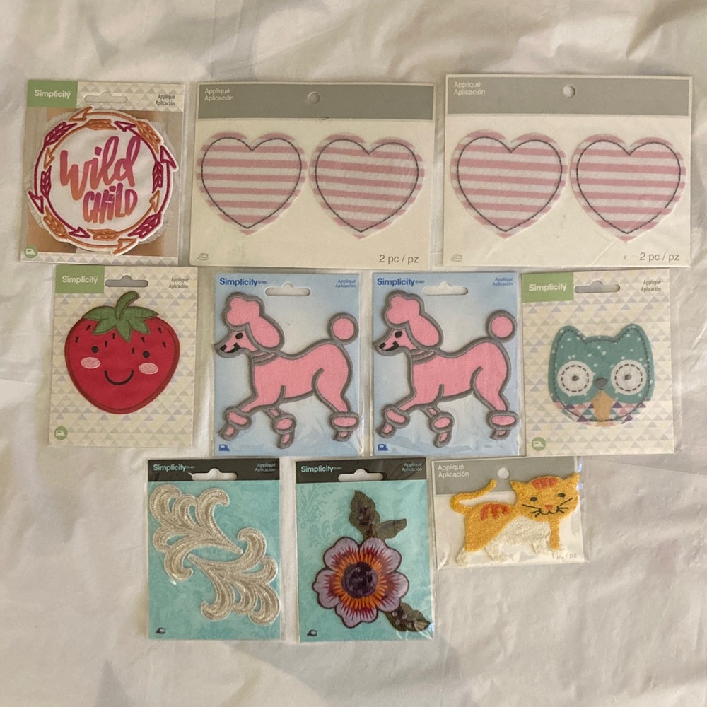 Simplicity Pink and Red 10 piece Iron-On Patch Collection 2017